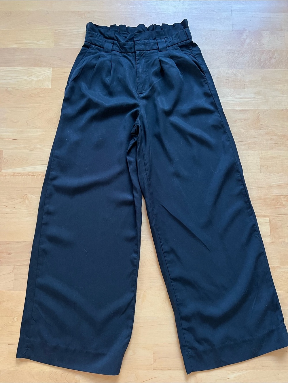 Banana Republic Black Wide-Leg Paperbag Waist Chinos